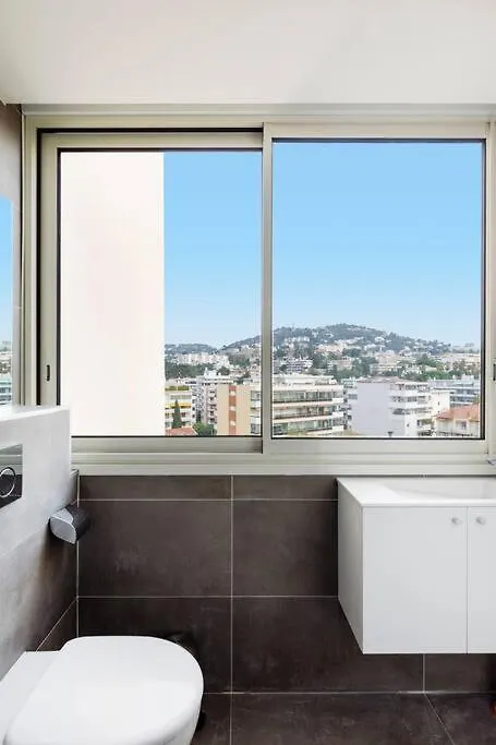 On La Croisette - 2 Beds 2 Baths Apartment Cannes
